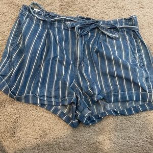 American eagle high rise paper bag shorts